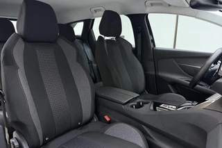 Peugeot 3008 1.2T Active Avantage | Automaat | Navigatie | Climate Control | Camera | Full LED | Keyless Entry & Start | Apple Carplay/Android Auto | 1e Eigenaar / 4