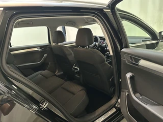 Skoda Superb Combi 1.5 TSI 150pk DSG ACT Business Edition Virtual Cockpit Navigatie DAB+ App-Connect / 18