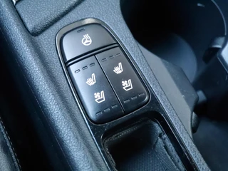 Kia Niro 1.6 GDi Hybrid ExecutiveLine | Automaat | Dodehoek detectie | Adaptieve Cruise | Stoelverwarming | Lederenbekleding | Camera | Xenon verlichting | Parkeersensoren | Navigatie / 20