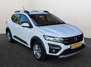 Dacia Sandero Stepway 1.0 TCe Comfort | 1e Eigenaar | Navigatie | Parkeersensoren | Cruise Control | Airco | Stuurbediening | Bluetooth / 2