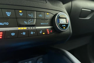 Ford Kuga 2.5 PHEV 225pk Automaat ST-Line X | Navigatie | Panoramisch schuif/kanteldak | Trekhaak 1500kg | Lederen bekleding | Head-up display | Stoel- en stuurverwarming | Keyless | Achteruitrijcamera / 33