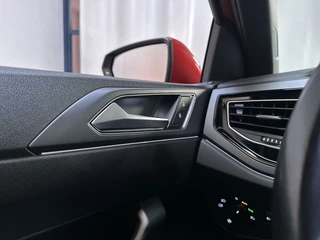 Volkswagen Polo 1.0 TSI R-Line Camera Navigatie DAB+ Stoelverwarming Virtual Cockpit / 26
