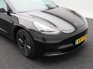 Tesla Model 3 Standard RWD Plus 60 kWh 238 Pk | Stoelverwarming | Panoramadak | Camera | Adaptive Cruise | 18 Inch | 41.788 Km !! / 14