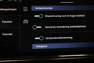 Lancia Ypsilon Edizione Cassina Limitata 51 kWh | NAVIGATIE | MASSAGE | DRAADLOZE LADER | DAB | 360 CAMERA / 49