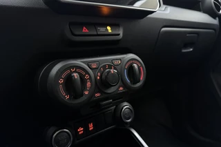 Suzuki Ignis 1.2 Smart Hybrid Select 83pk | Airco | Trekhaak | Navigatie | Stoelverwarming | Camera | Lichtmetalen Velgen | Apple Carplay - Android Auto | Hoge Instap / 24