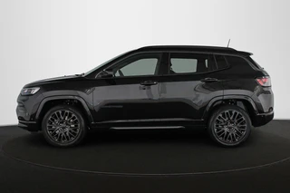 Jeep Compass 4xe 240 Plug-in Hybrid Electric S Stuur-Stoelverwarming Leder Memory Keyless 19" / 32