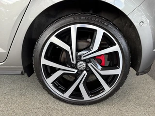 Volkswagen Polo 2.0 TSi 200pk GTi DSG 5-drs  SCHUIFDAK/BEATS/KEYLESS/CAMERA/DODEHOEK/1E EIGENAAR! / 69