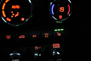 MINI 5-Deurs 2.0 Cooper S Chili Serious Business | PANORAMADAK | HEAD UP | LEDER | STOELVERWARMING | CLIMA / 8