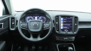 Volvo XC40 1.5 T3 Momentum Navigatie | Stoelverwarming | Trekhaak / 4