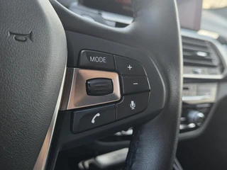 BMW X3 sDrive20i Launch Edition High Executive | Schuif-kanteldak | Climate Control | Parkeercamera / 17