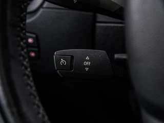 BMW X1 SDrive18i M-sport | Panoramadak | Leder | Xenon | Navi | Harman&Kardon | Stoelverwarming | Climate control / 25