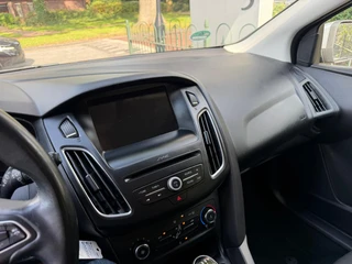Ford Focus Wagon 1.0 Trend / 21