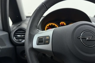 Opel Corsa 1.2-16V Berlin | Airco| Cruise Control | Trekhaak | Lichtmetalen velgen | / 18