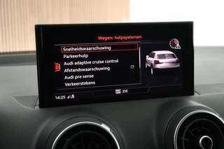 Audi Q2 35 TFSI 150pk S-Tronic S Edition Trekhaak Panoramadak ACC Stoelverwarming Keyless Virtual Cockpit 2x S-Line / 28