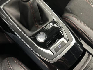 Peugeot 308 1.2 PureTech GT-Line Avantage PANO CAMERA CARPLAY ECC CRUISE. / 41