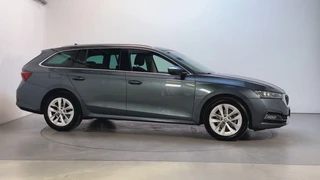 Skoda Octavia Combi 1.0 TSI 110pk Business Edition Plus Navigatie Parkeersensoren Sfeerverlichting / 12