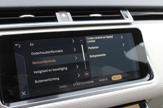 Land Rover Range Rover Velar 2.0 P400e R-Dynamic  | SVO Uniek! | Panoramadak | Head-Up | Black Pack | Meridian / 44