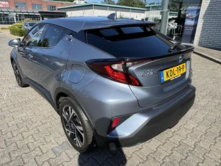 Toyota C-HR 1.8 HYBRID STYLE STOELVERW BLIND-SPOT PARK-SENSOREN NAVI APPLE/ANDROID KEYLESS 18" LM-VELGEN ALL-SEASONS / 6
