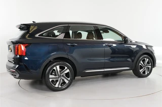 Kia Sorento 1.6 T-GDI 4WD 265 pk PHEV  | SOH 100% | 7 pers | Dealer onderhouden | / 34