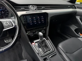 Volkswagen Arteon 2.0 TSI Business R - NL Auto Leder Pano Navi 19inch LMV / 9