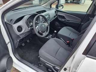 Toyota Yaris 1.0 VVT-i Aspiration AIRCO ONDERHOUDSBOEKJES TREKHAAK / 18