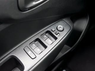 Hyundai i10 1.0 Comfort Smart 5zits Navi | Sportvelgen | Private lease 339 pm / 18