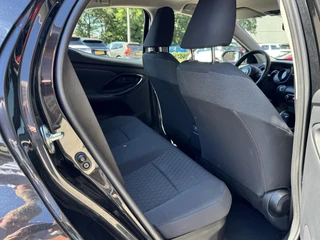 Toyota Yaris 1.5 Hybrid First Edition Apple Carplay/Android Auto, Camera, Climate/Cruise Control, Navigatie / 15