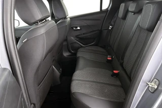 Peugeot 208 1.2 Hybrid 110 e-DCS6 Allure / 9
