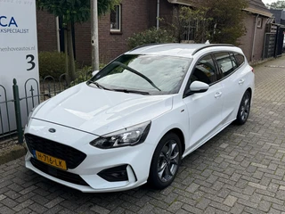 Ford Focus Wagon 1.0 EcoBoost ST Line Business / 5