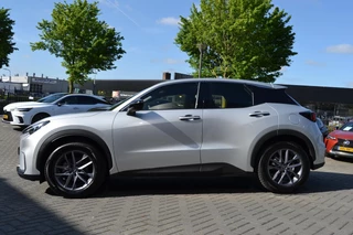 Lexus LBX 1.5 2WD / 8