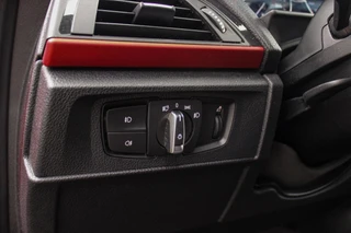 BMW 1-serie 125i Business+ | Sport Line | NL auto | Schuif-/kanteldak | Keyless entry | HiFi audio | Stoelverwarming | Xenon | Sportstuur | Navigatie Professional | Bluetooth | PDC / 38