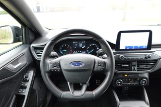 Ford Focus 1.0 EcoBoost Titanium X Business ST Line Winterpakket | LED | PDC | Camera | / 22