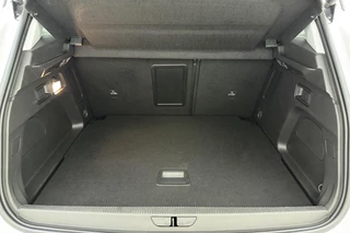 Opel Grandland X 1.6 Turbo 300pk Hybrid4 Elegance | Navigatie | Keyless | Camera | Parelmoer kleur | Electrische achterklep | Lichtmetalen velgen | AGR Comfortstoelen | Voorruitverwarming | Zwart dak / 11