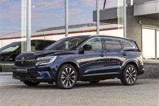 Renault Espace E-Tech full hybrid 200 techno 7p. | Trekhaak | Camera | ACC / 15