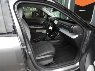 Citroen C3 1.2 Turbo 100pk Max | Uit voorraad leverbaar | Zwart dak | Stoelverwarming | Stuurverwarming | Camera | Lichtmetalen velgen | Apple Carplay / 6