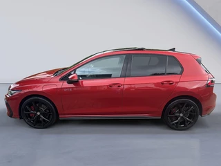 Volkswagen Golf 1.5 eHybrid GTE / 5JR Garantie / Pano / Trekhaak / Matrix / Keyless / 360 / HUD / Travel / 9