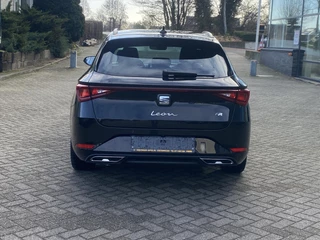 SEAT Leon Sportstourer 1.5 eTSI 150pk DSG-7 FR Business Intense / 10
