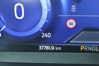 Ford Focus 125PK HYBRID TITANIUM FACELIFT! AD-CRUISE WINTERPACK BLIND-SPOT CLIMA P-SENSOREN KEYLESS ANDROID/APPLE / 22