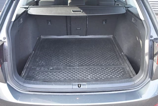 Volkswagen Golf 1.5 TSI COMFORTLINE BUSINESS ADAP. CRUISE / CARPLAY / 7