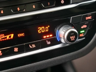 BMW X3 xDrive30e M-Sport Panoramadak | Harman Kardon | Elektr. Trekhaak / 19