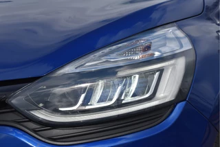 Renault Clio 0.9 TCe GT-Line 2x Pack Essentiel  | Keyless | DAB | Navi | Cruise Control | Airco | Sportstoelen | Full LED | LM-Velgen / 34