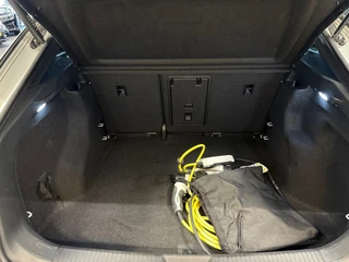 Volkswagen ID.5 Pro 77 kWh / Soh 95,2 / warmtepomp / trekhaak / head up / memory / carplay / 25