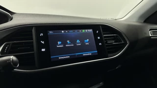 Peugeot 308 SW 1.2 PureTech Blue Lease Allure TREKHAAK CAMERA NAVI CRUISE LM. / 46