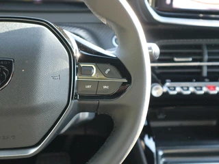Peugeot 2008 1.2 Hybrid 145 GT / 360 Camera / Navigatie / Voorraad Voordeel / 32