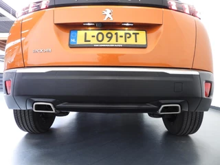Peugeot 2008 1.2 PureTech 130PK Allure Pack NAVI/CAMERA/CLIMA/LED/17"LMV! / 32