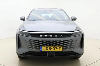 Omoda 9 Premium Hybride 537 PK Automaat | NIEUW MODEL | DEMO | Mat lak | Schuif/kanteldak | Lederen bekleding | Massagestoelen | Keyless | Stoel & Stuurverwarming | 7 jaar garantie / 7