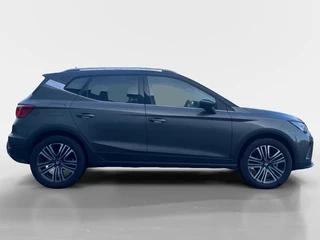 SEAT Arona Xperience Business Connect / 6