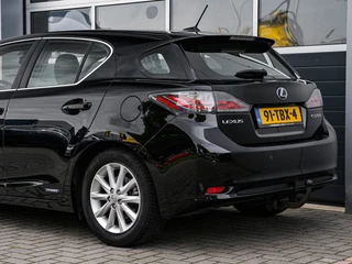 Lexus CT 200h Hybrid | Camera | Navi | Alcantara | Climate control | Cruise control | DAB+ | Trekhaak | Bluetooth / 21