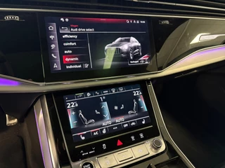 Audi Q8 60 TFSI e quattro Pro Line S Competition 489pk | Panoramadak | luchtvering | head-up | 360 camera | 22 inch / 24