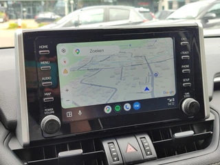 Toyota RAV4 2.5 HYBRID STYLE LEDER STOEL/STUURVERW PARK-SENSOREN EL-STOEL EL-ACHTERKLEP APPLE/ANDROID CAMERA CLIMA LED PRIVACY GLASS 17'' LM-VELGEN / 18